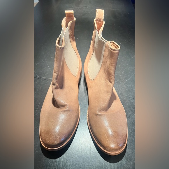 Frye Chelsea boots - Picture 3 of 7